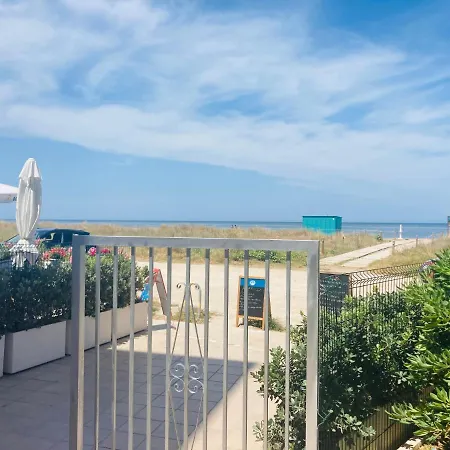 Sunnybeach Apartment mit direktem Strandzugang Dénia Exterior foto